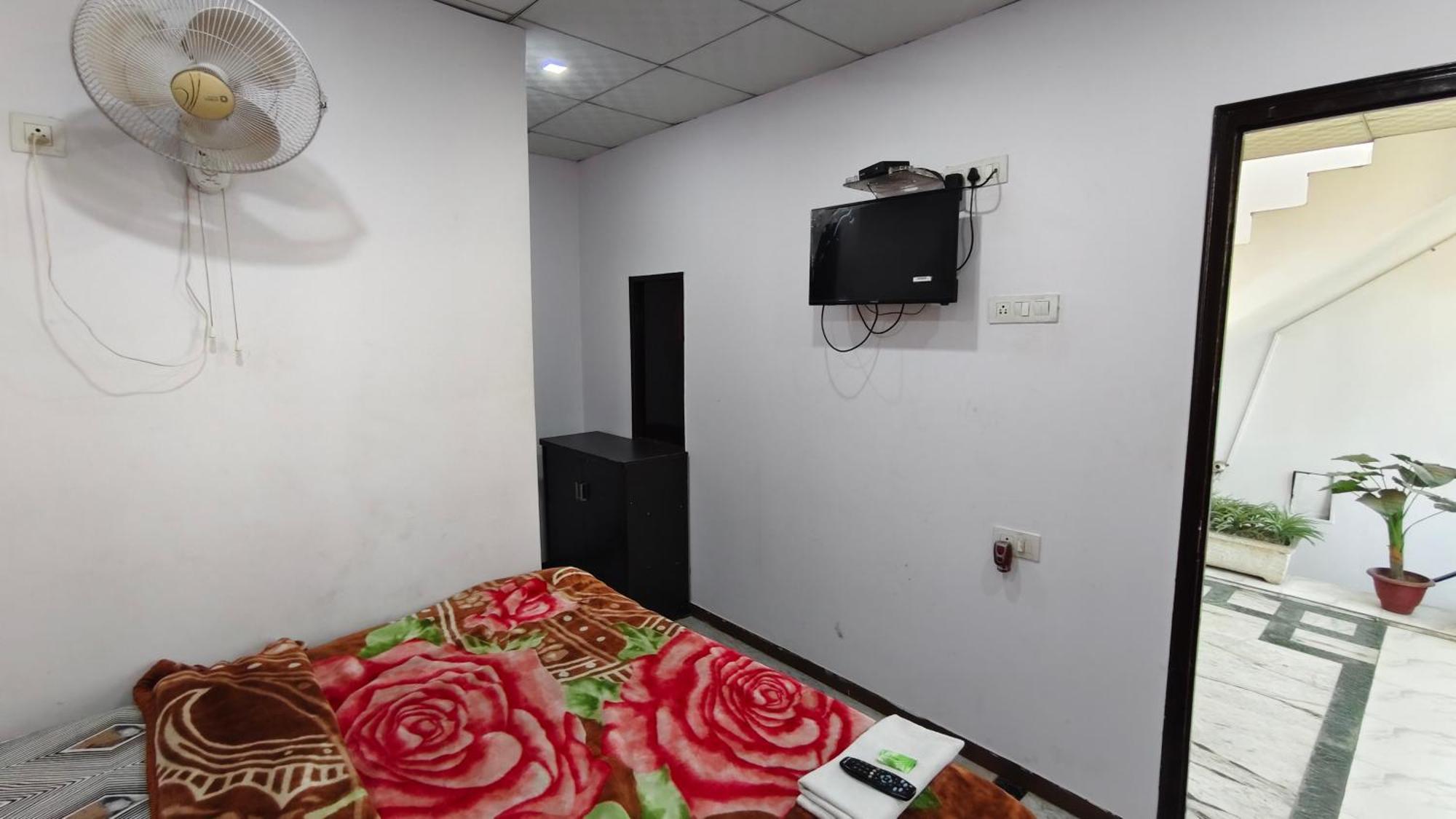 Rajdhani Guest House Faridabad Zewnętrze zdjęcie